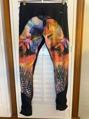 Gottex Black Leggings with Multicolor Abstract Floral Print